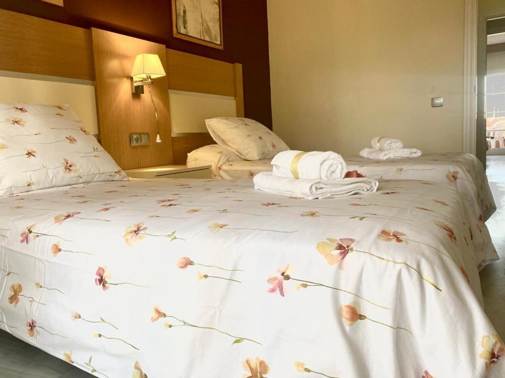 Oasis Apartment Михас Экстерьер фото